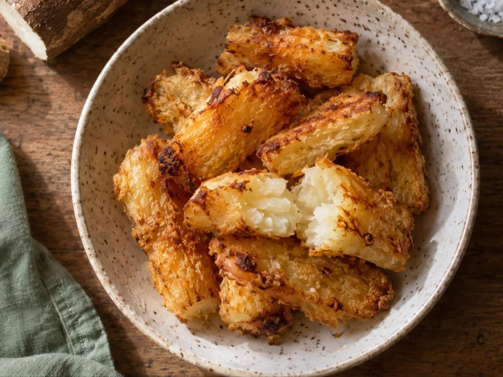 Mandioca crocante na air fryer